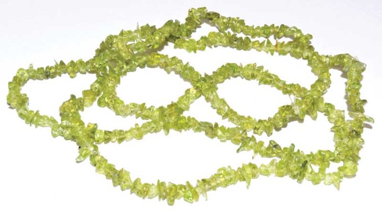 32\" Peridot chip necklace