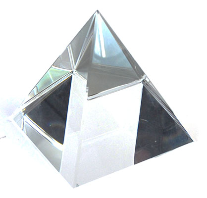 6cm Crystal pyramid - Click Image to Close